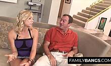 Shawna Lenee和Randy Spears在热辣的家庭性爱视频中