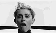 Remaja panas Mileys antics nakal dalam kompilasi Panas